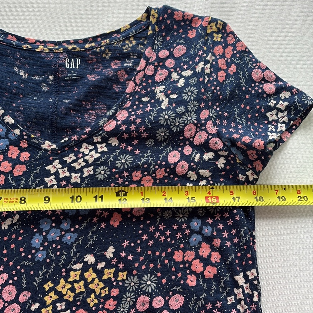 Gap Factory Easy Tee - Picture 4 of 7